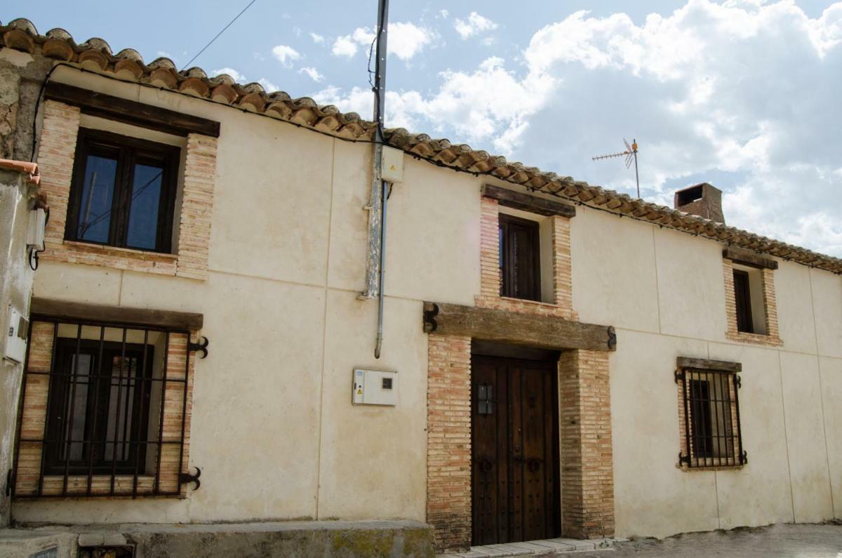 Casas rurales Santa Ana de la sierra Hostal Exterior foto